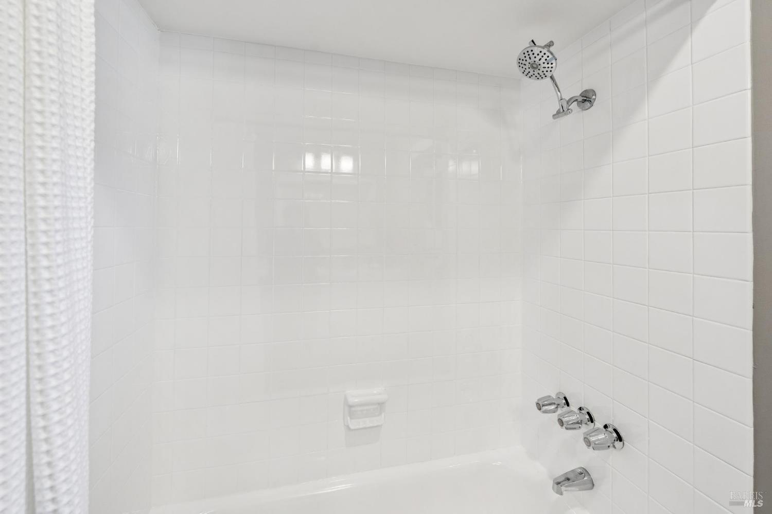 24 Roundtree Boulevard