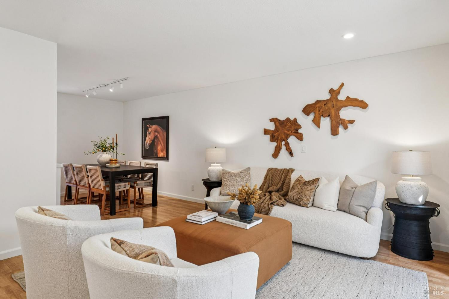 24 Roundtree Boulevard