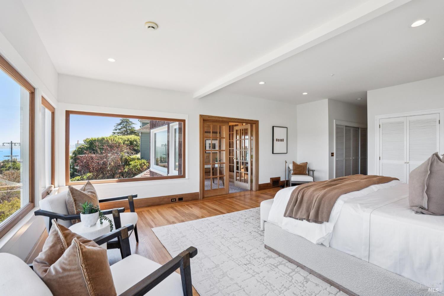47 Bulkley Avenue