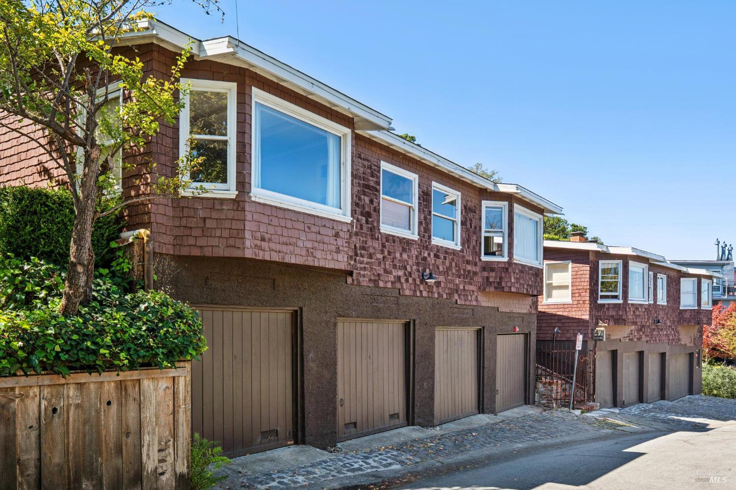 47 Bulkley Avenue