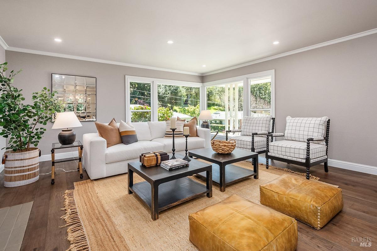 257 Mountain View Ave