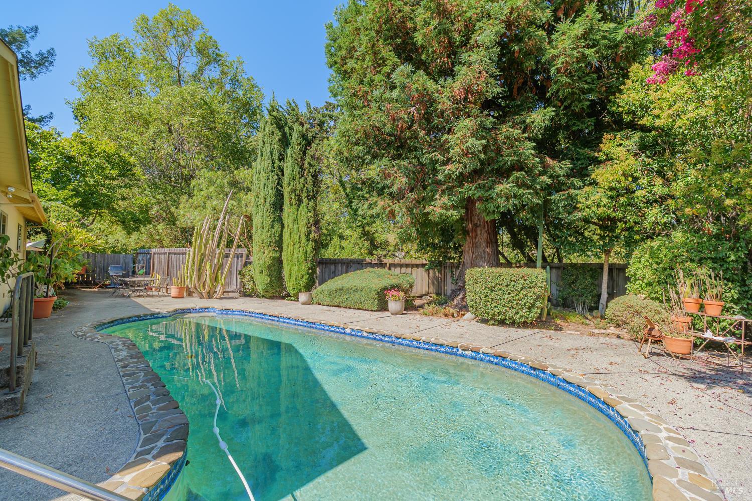 432 Calle De La Mesa