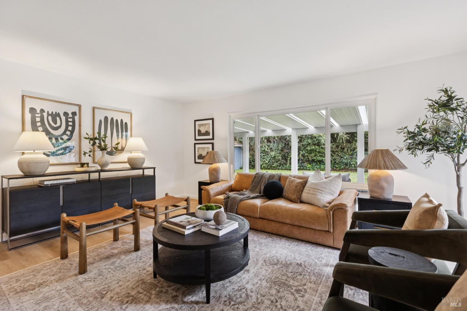 487 Alameda Del Prado