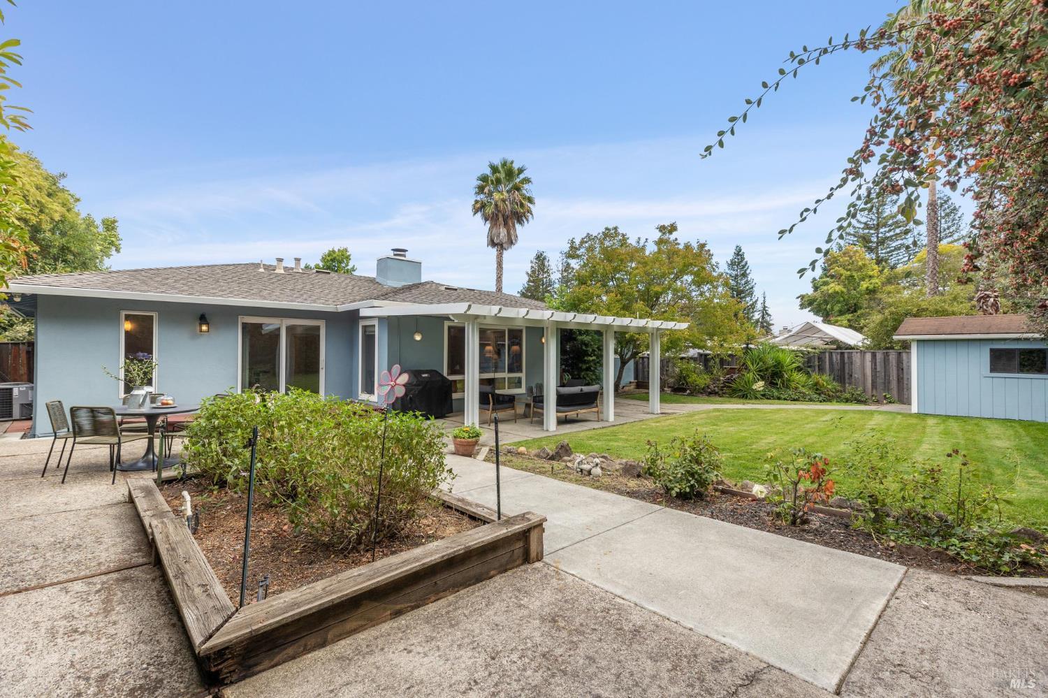 487 Alameda Del Prado