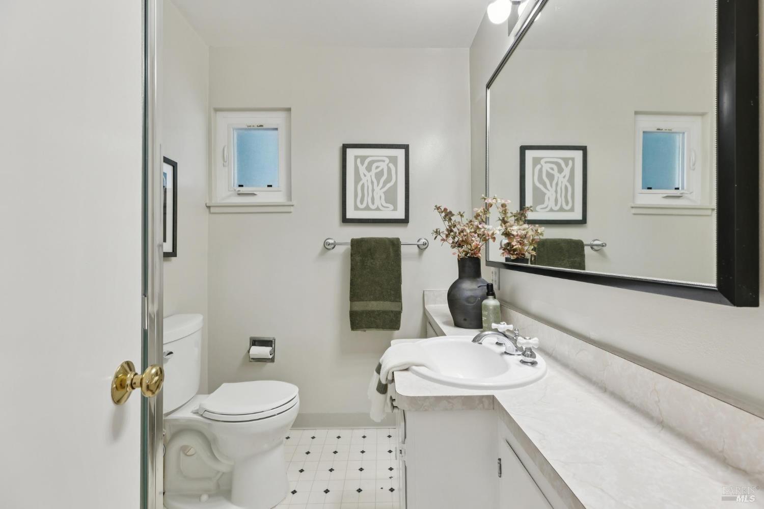 487 Alameda Del Prado