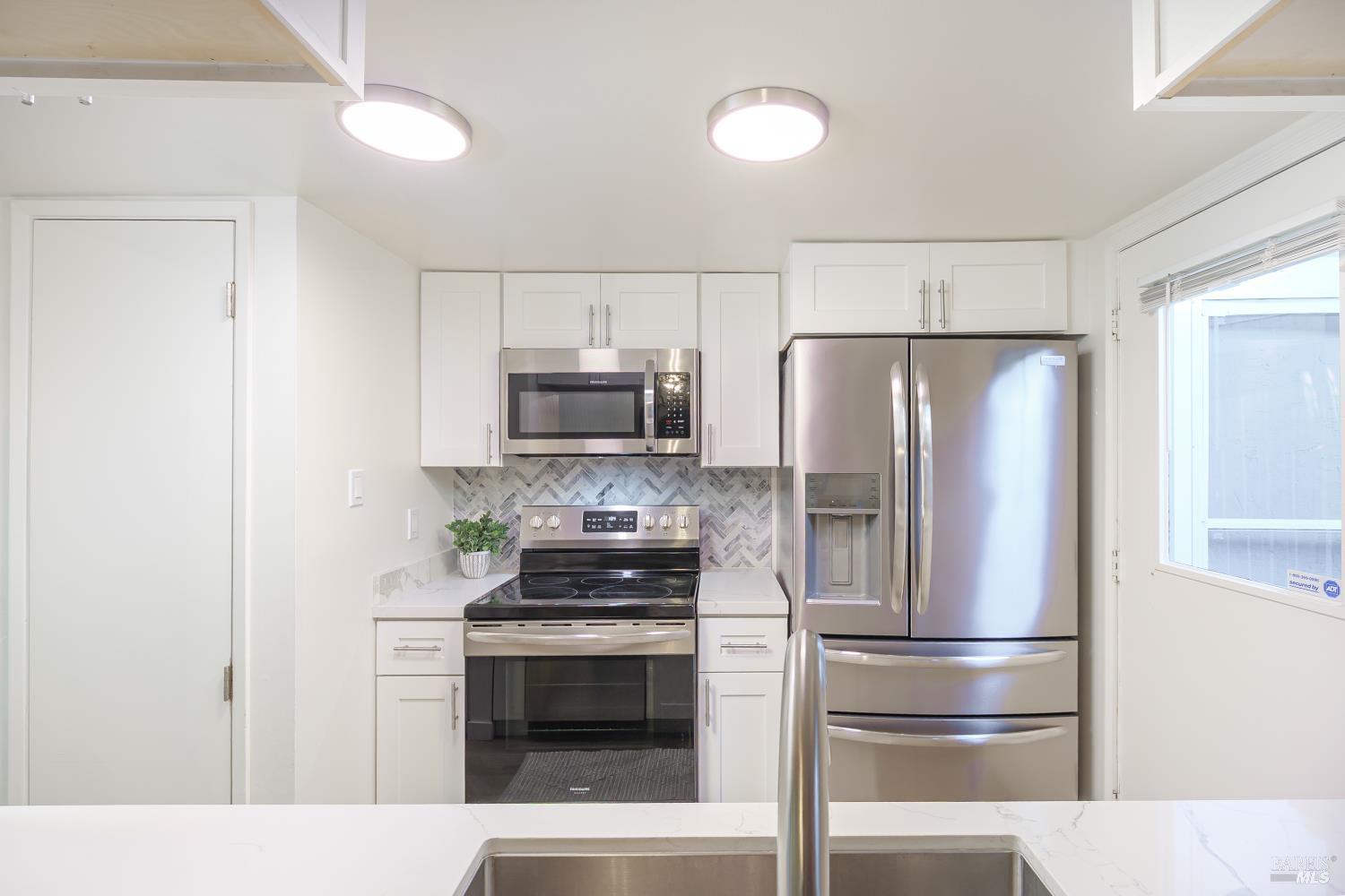 71 Roundtree Boulevard