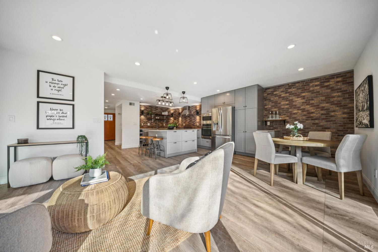 3 Chapparal Court