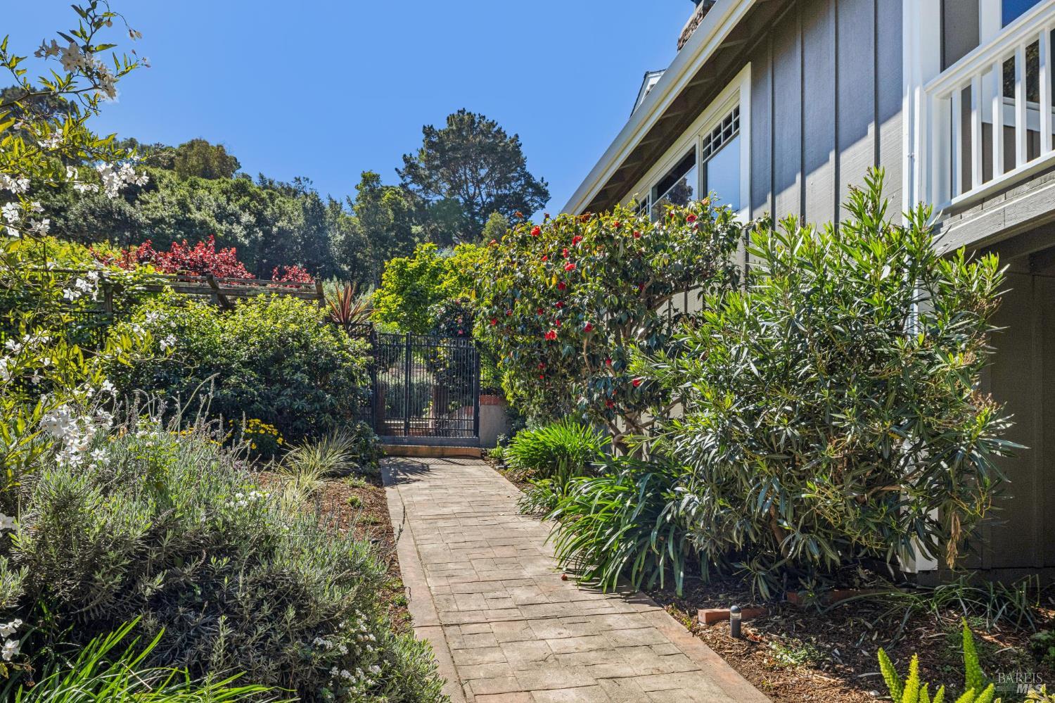 47 Main Drive