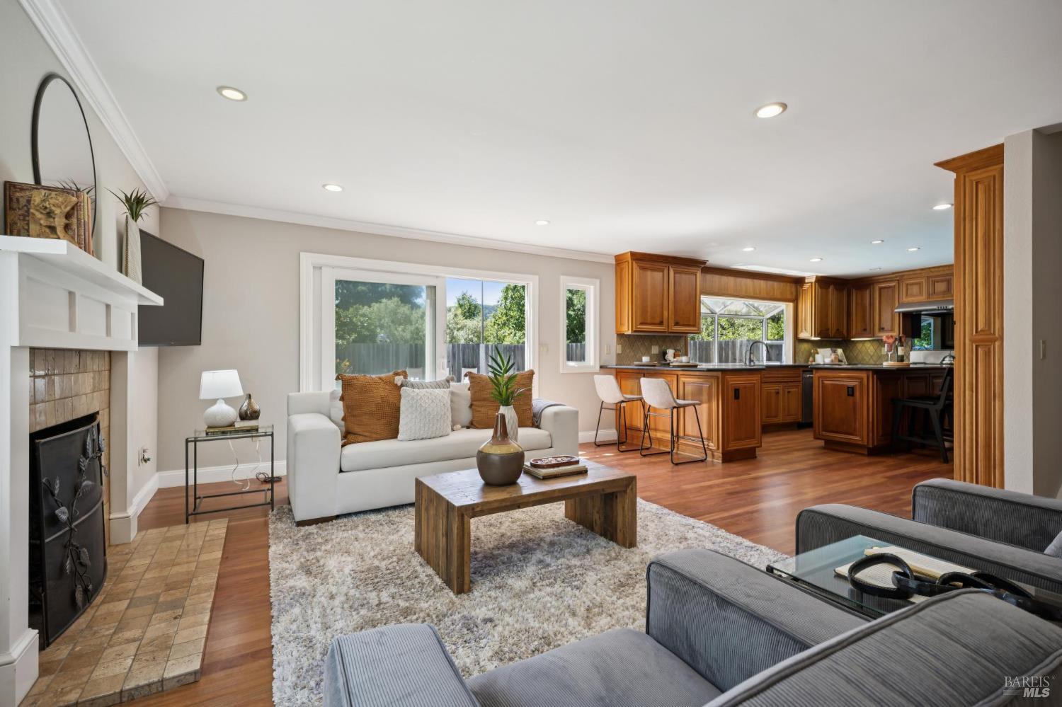 29 Andreas Circle