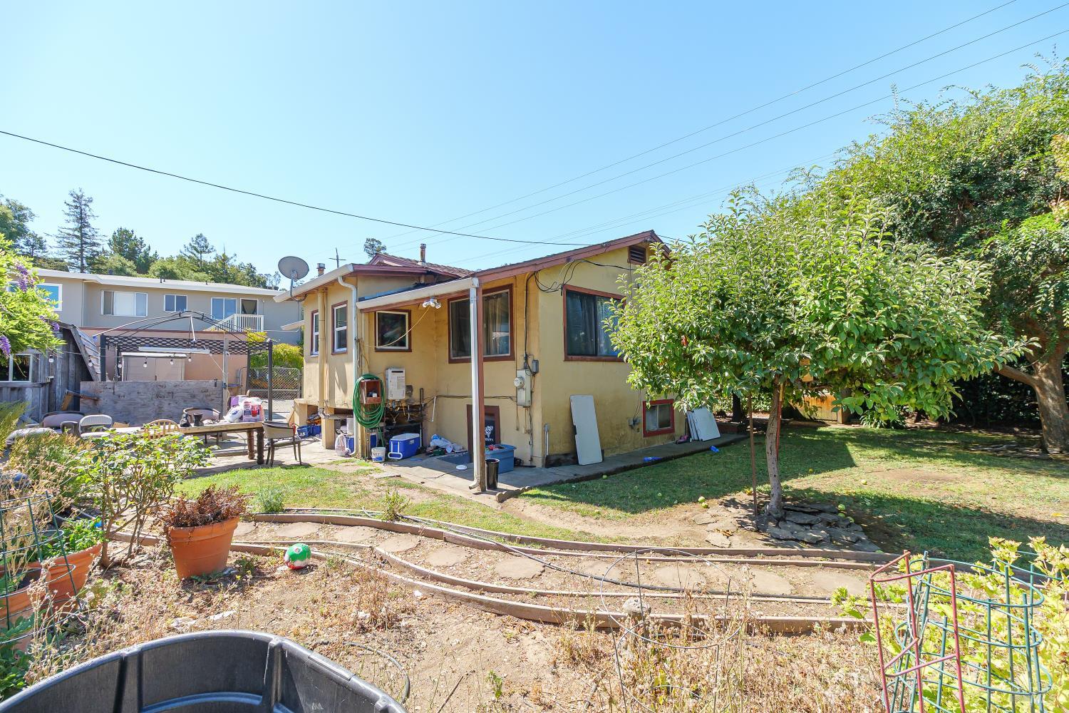86A, 86B Merrydale Road