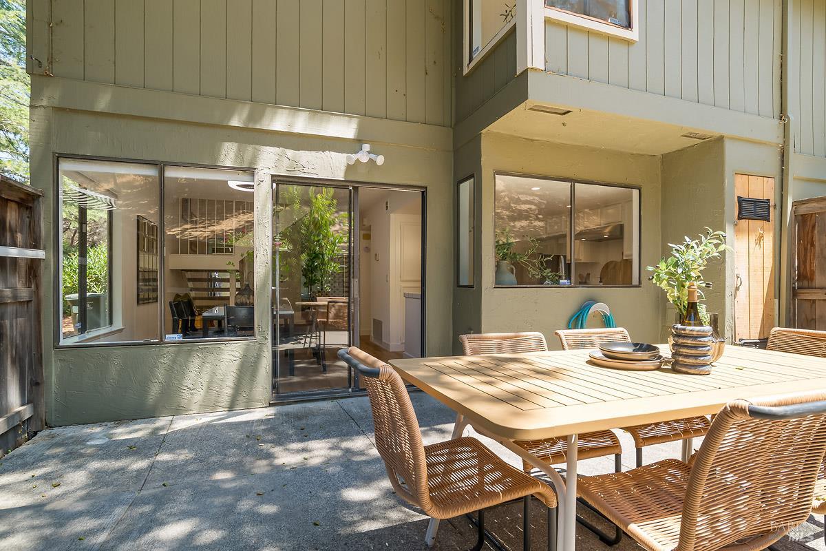 55 Sequoia Glen Lane