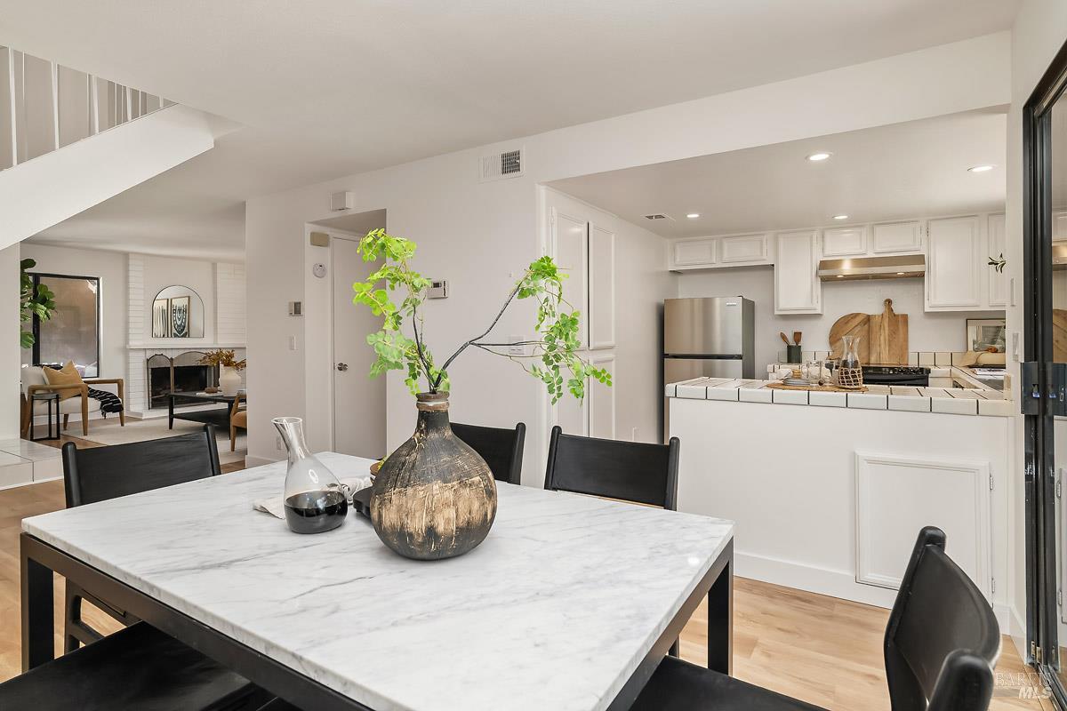 55 Sequoia Glen Lane