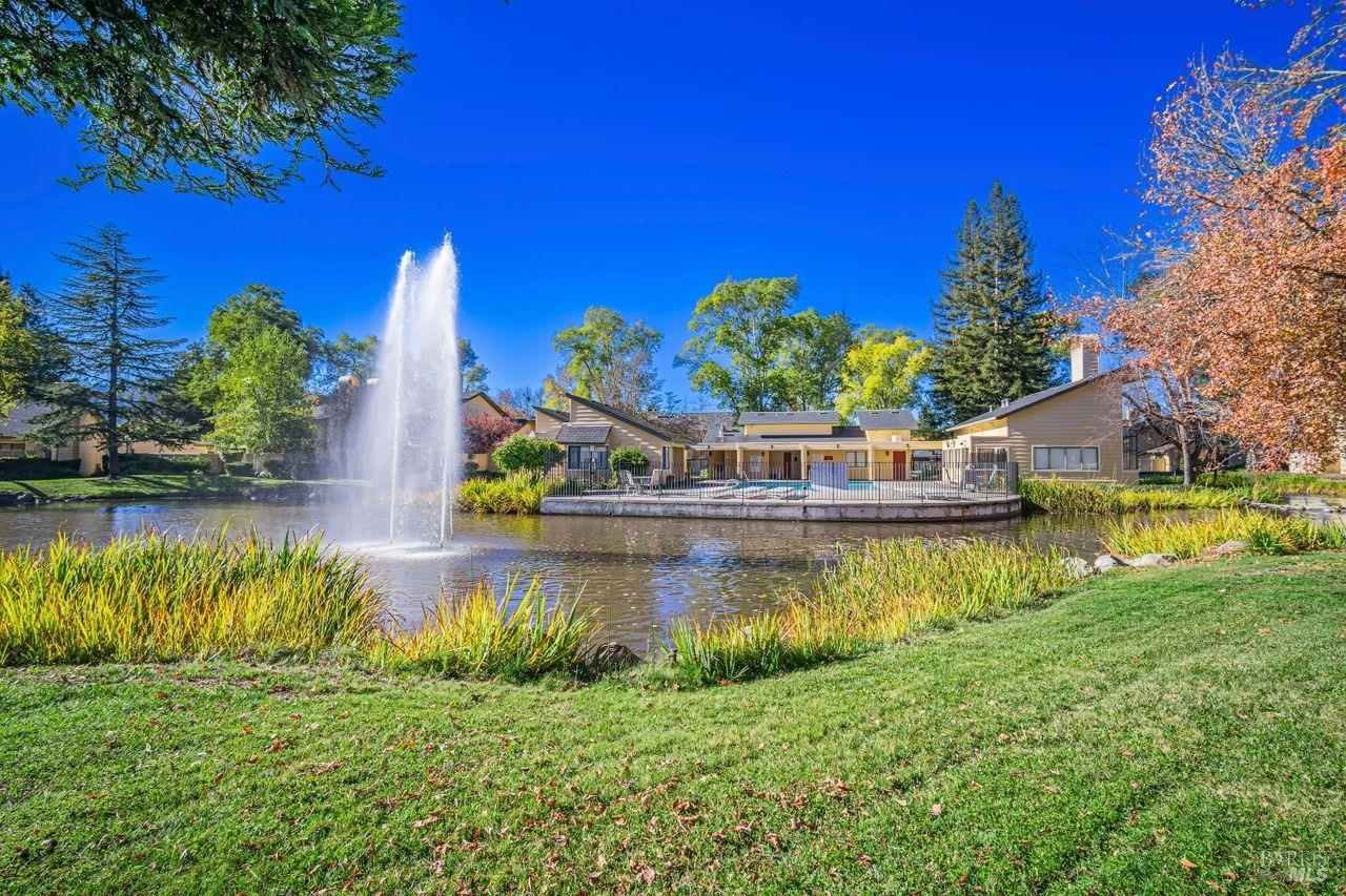 2801 Woodlake Dr #23