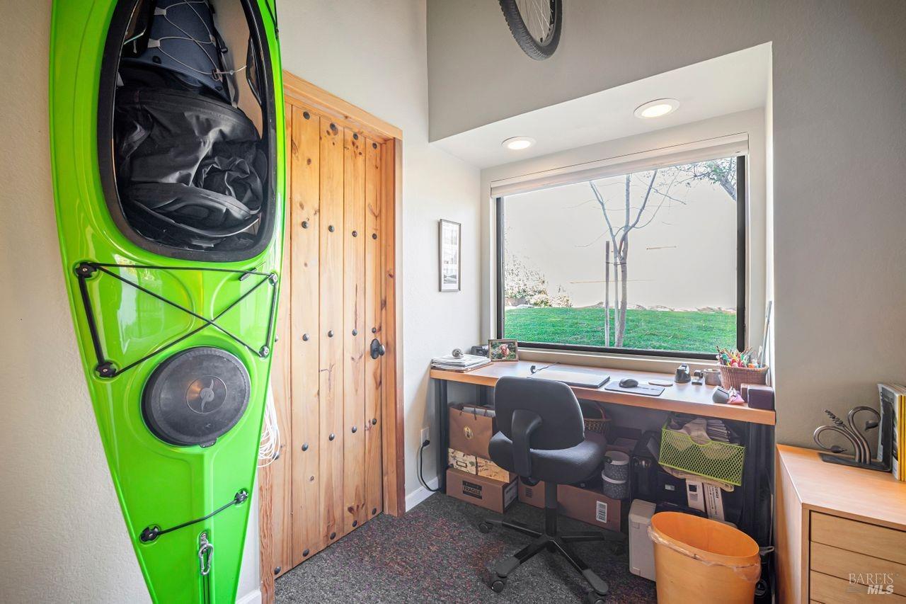 2801 Woodlake Dr #23