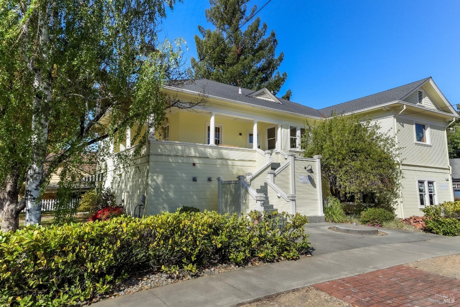131 N Main St