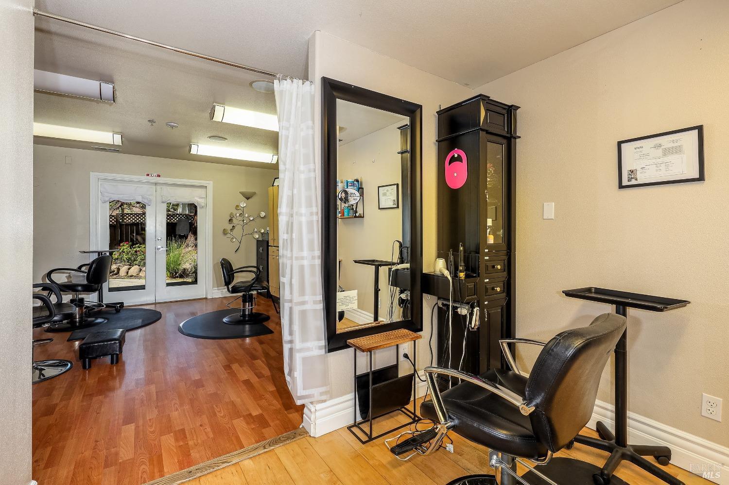 131 N Main St