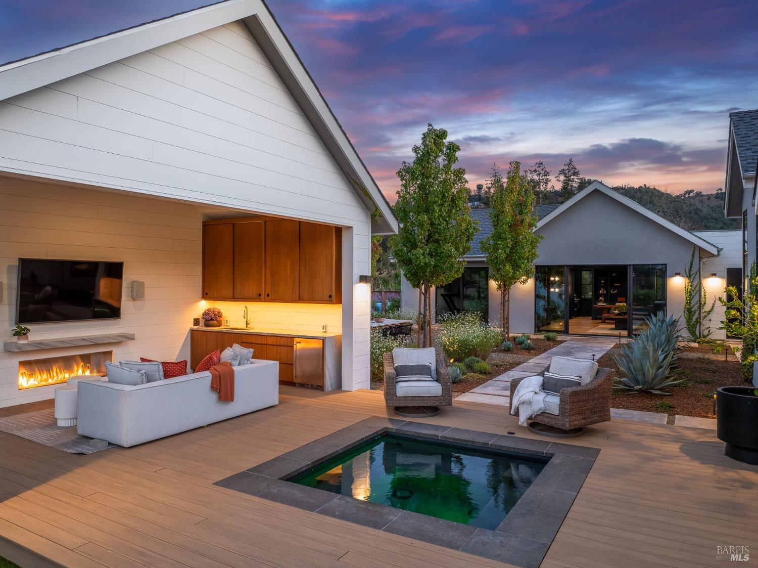 987 Mark West Springs Road