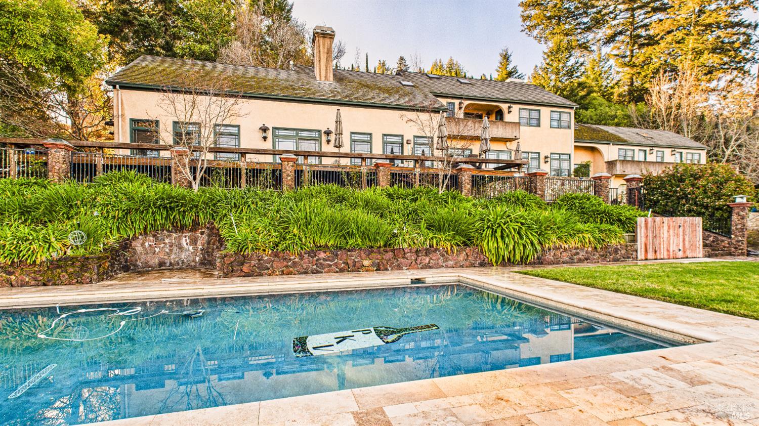 3225 W Dry Creek Road