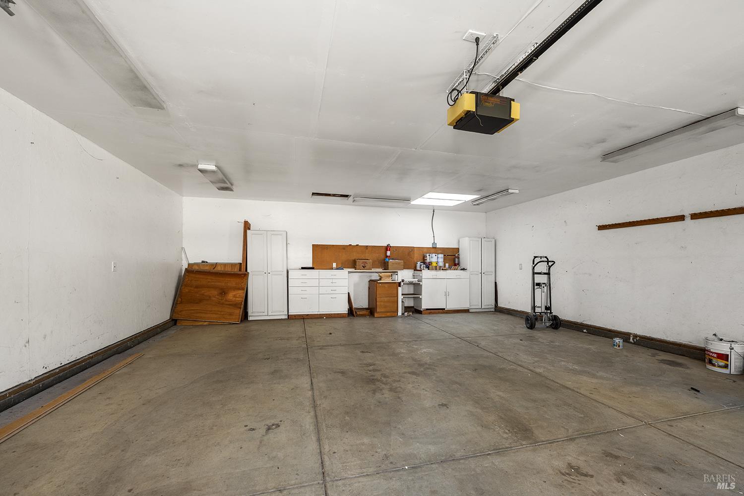 735 Johnson Street