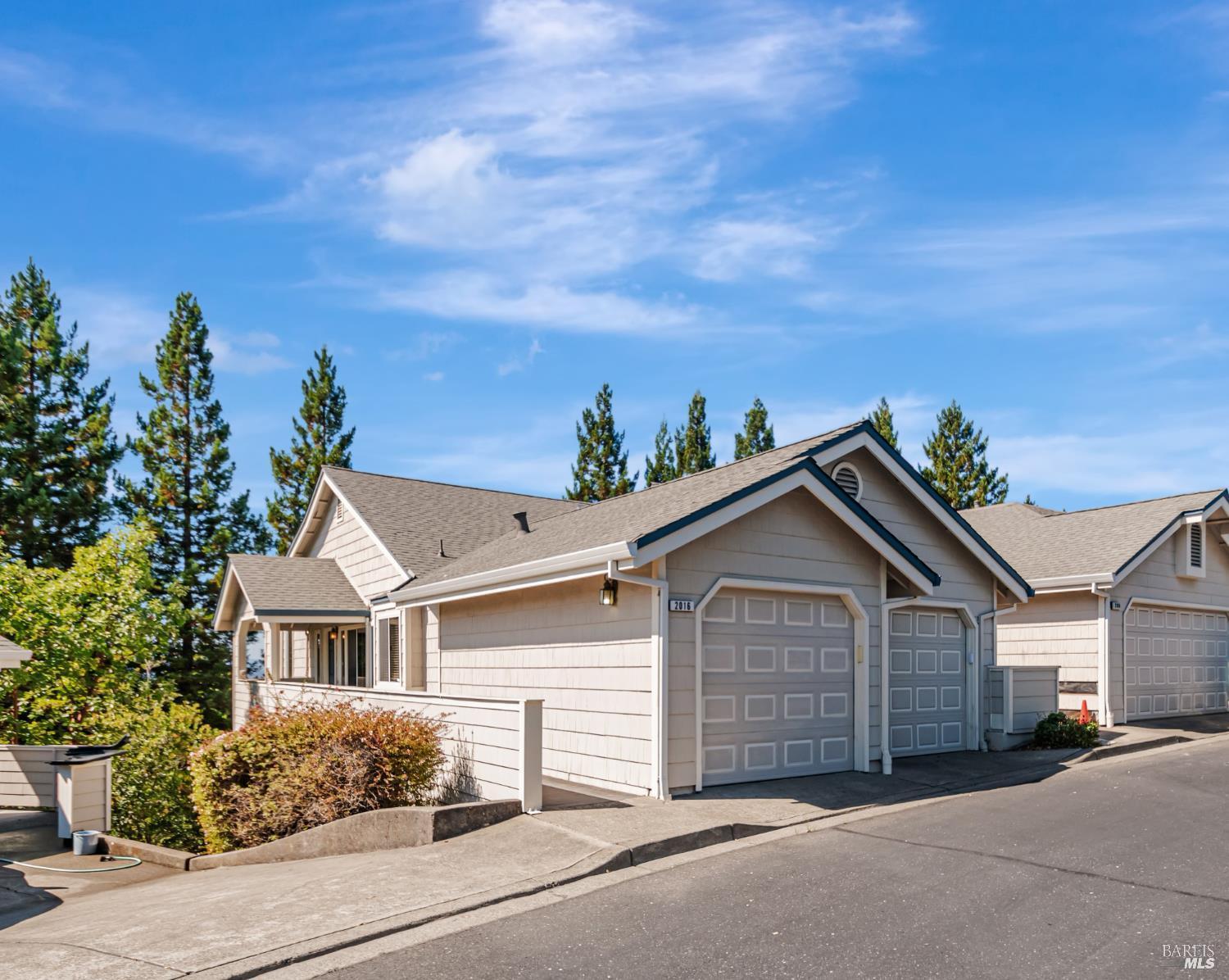 2016 Stonefield Lane