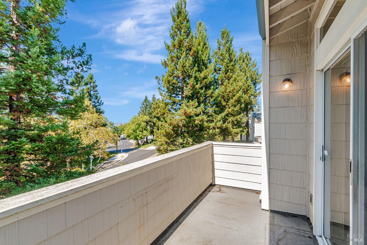 2016 Stonefield Lane