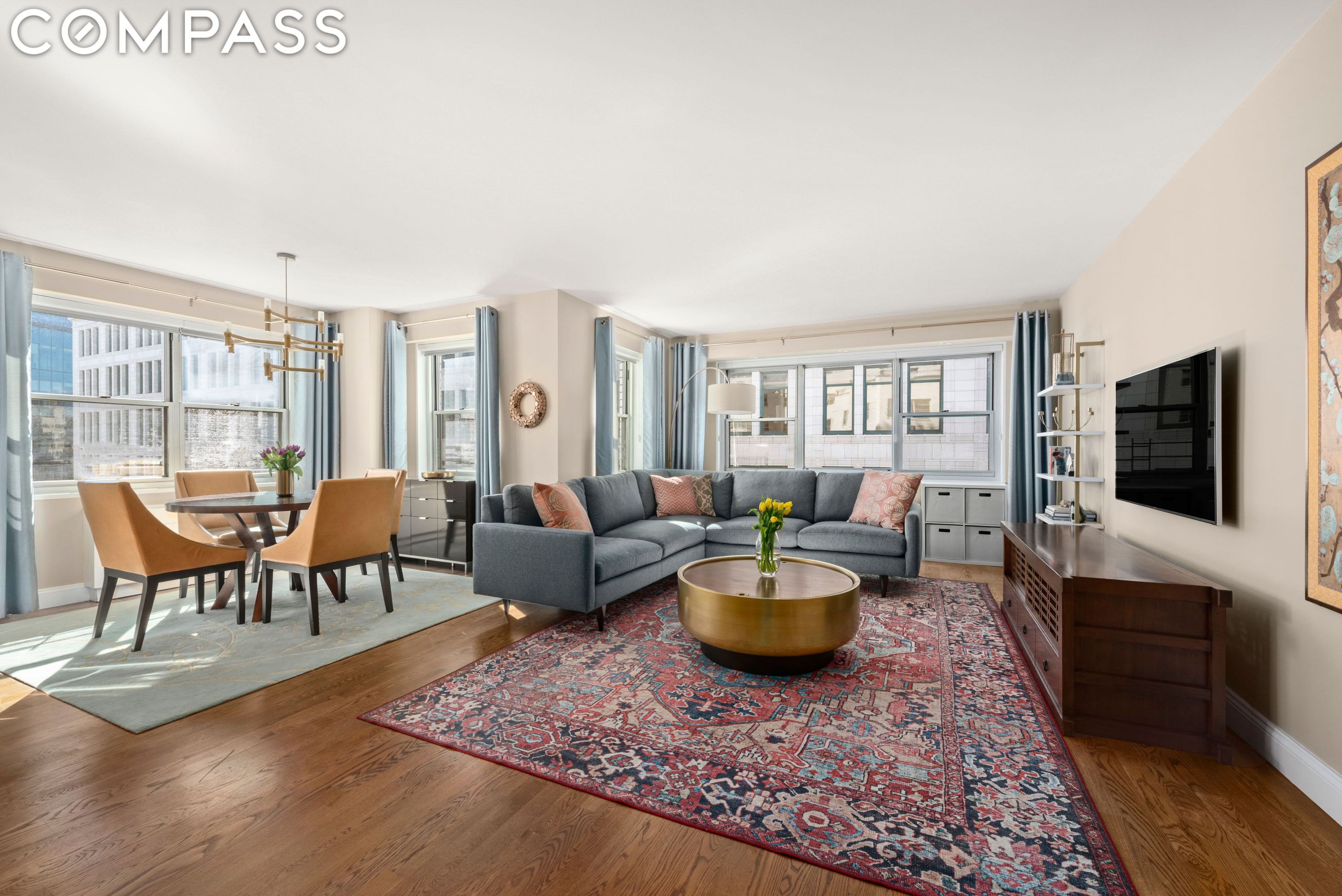 70 E 10th Street 16L