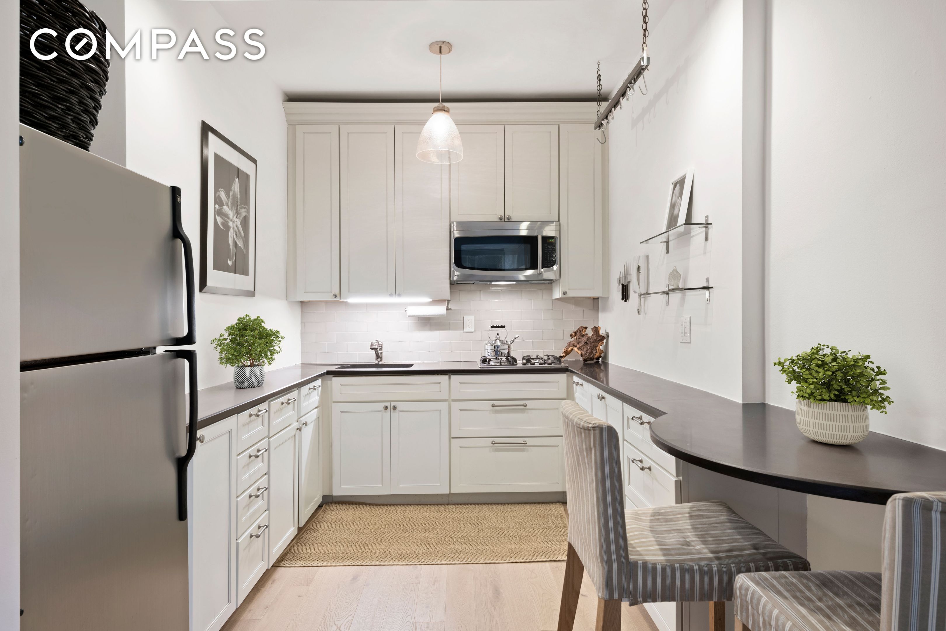 201 E 21st Street 12M