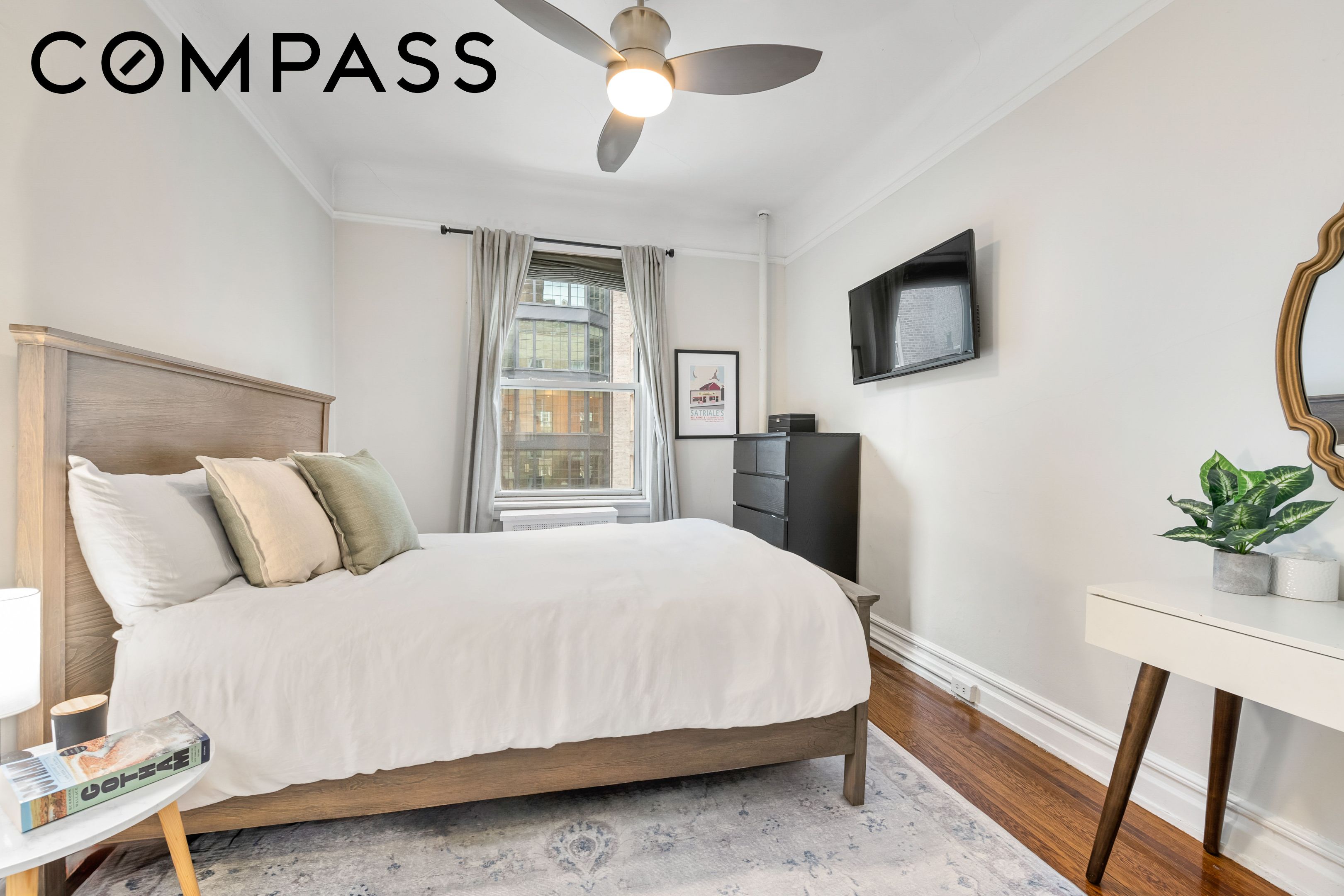 125 W 12th Street 4D