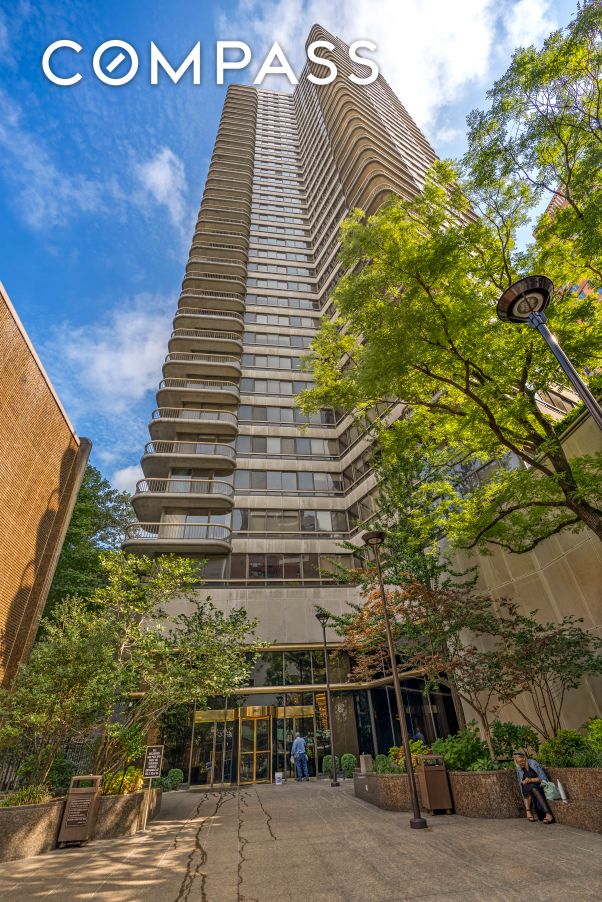 167 E 61st Street 15D