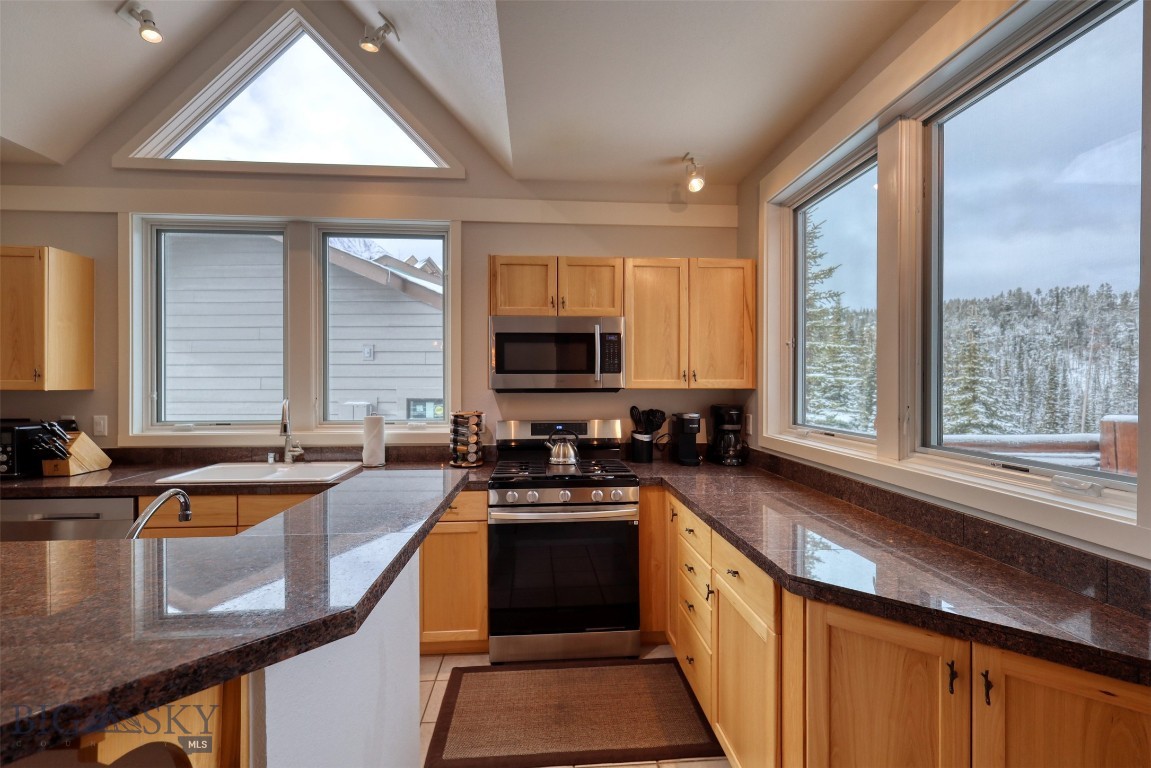 5 Lower Saddle Ridge Road N2