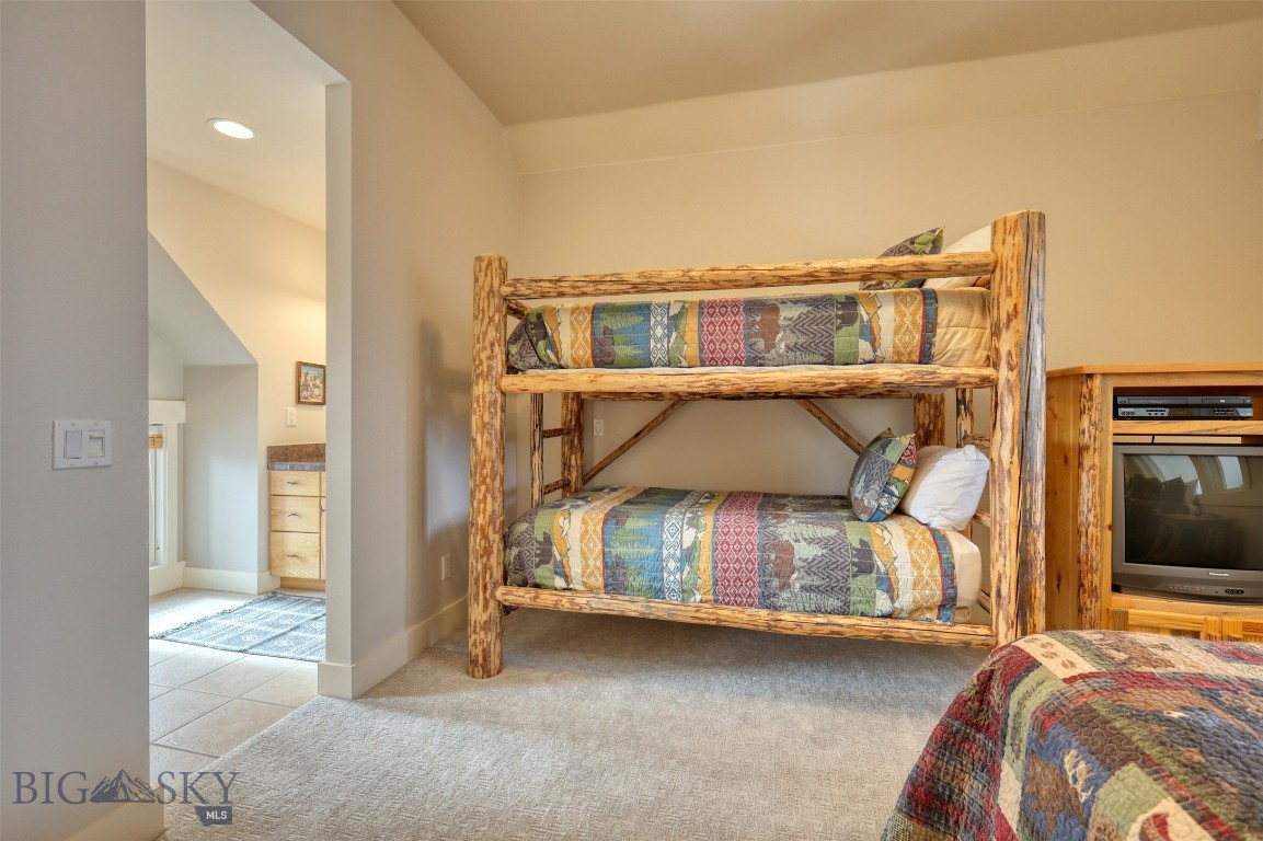 5 Lower Saddle Ridge Road N2