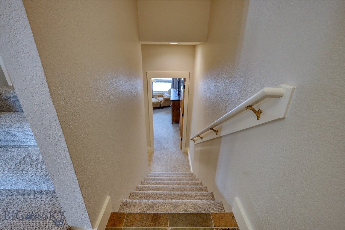 5 Lower Saddle Ridge Road N2