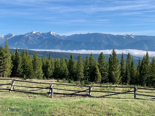 450 Beaver Creek West Road