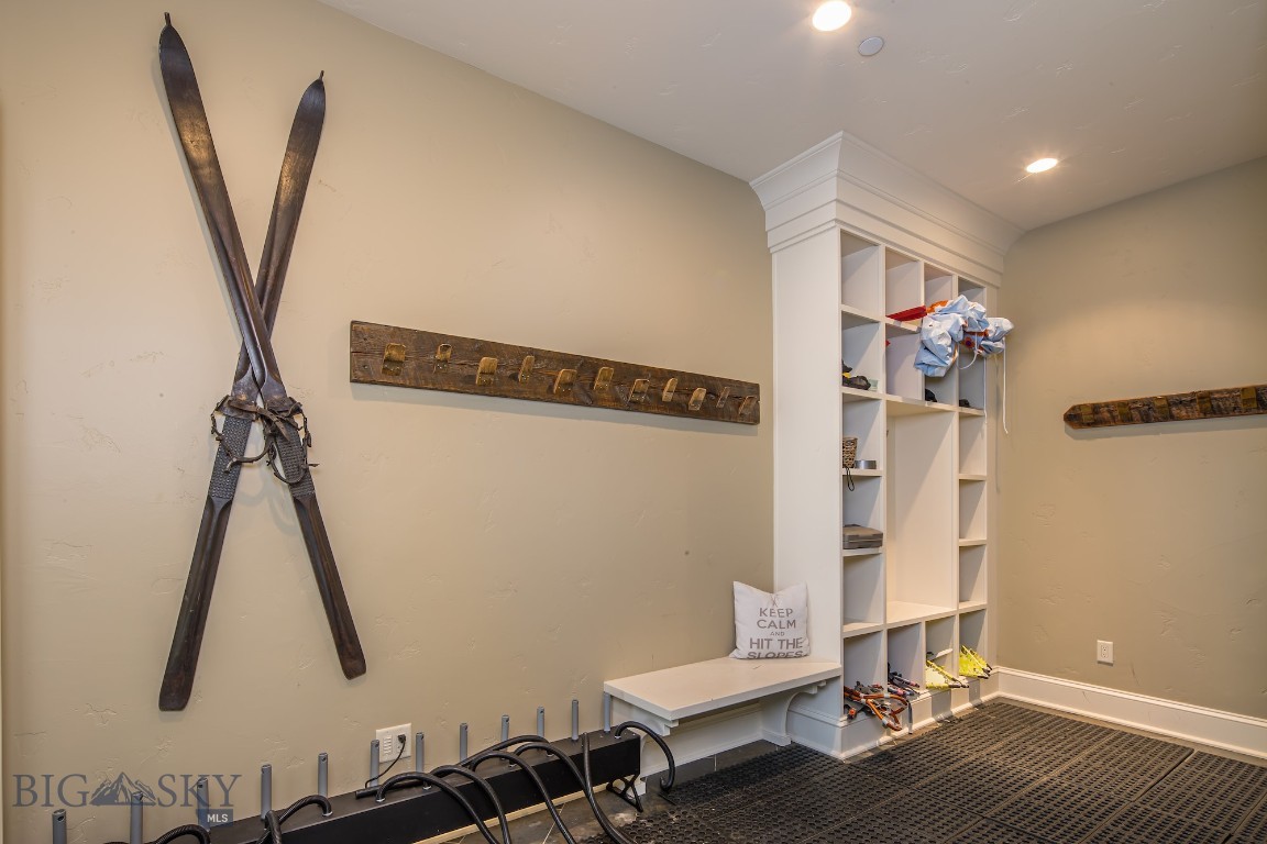 475 Eagle View Trail