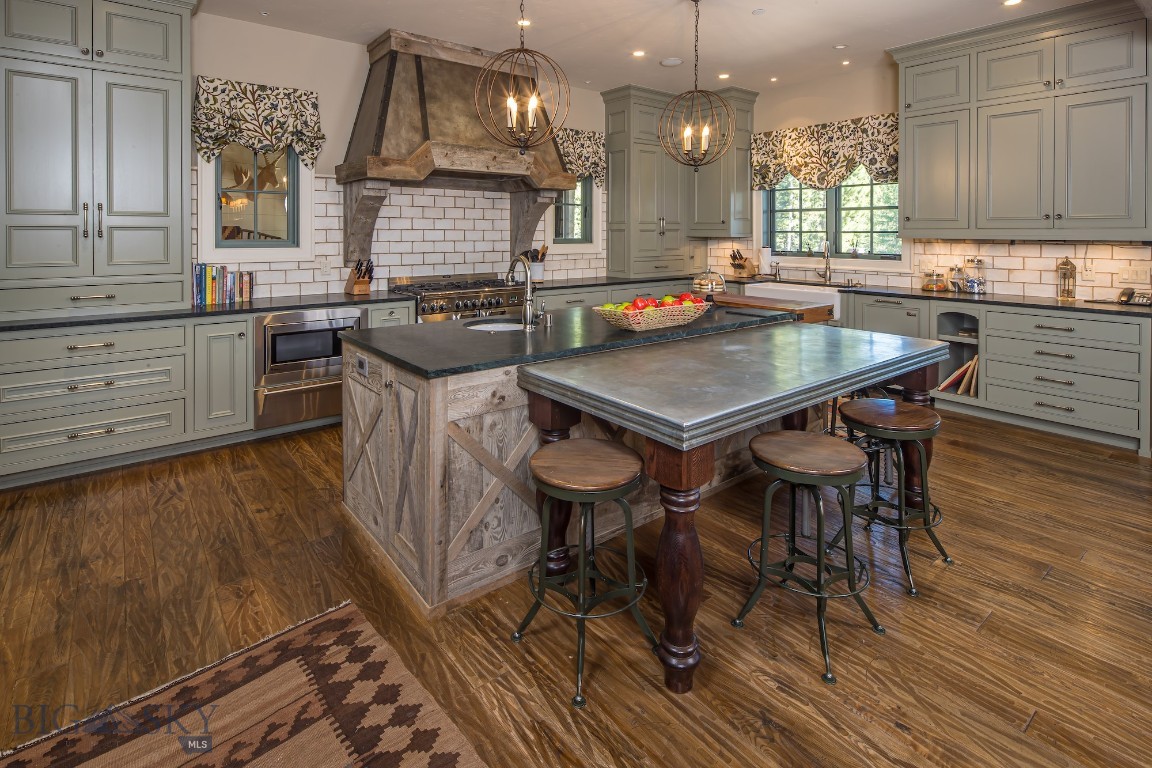 475 Eagle View Trail