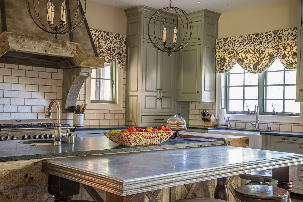 475 Eagle View Trail