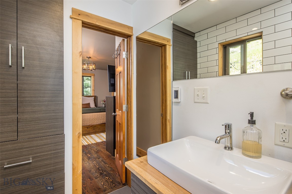 2265 Little Coyote Road