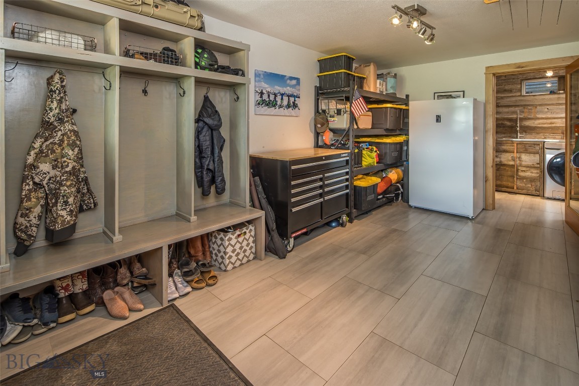 2265 Little Coyote Road