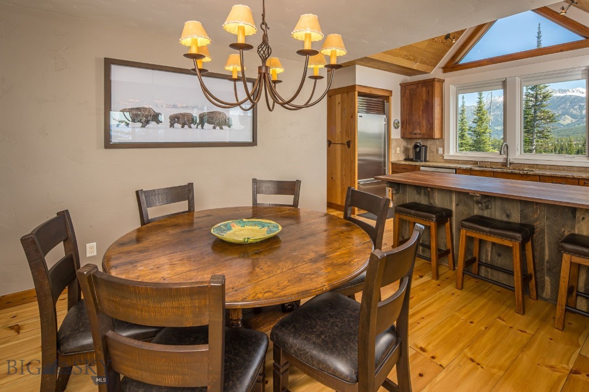 12 Lower Saddle Ridge Road R2