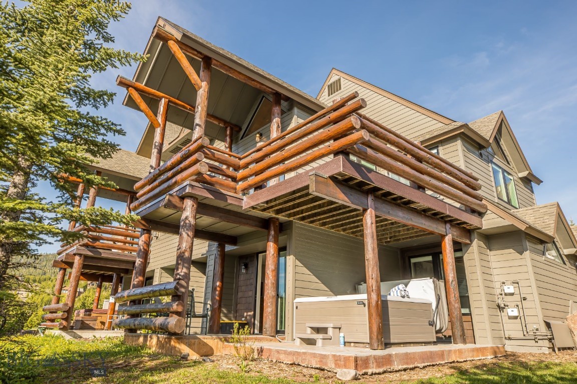 12 Lower Saddle Ridge Road R2