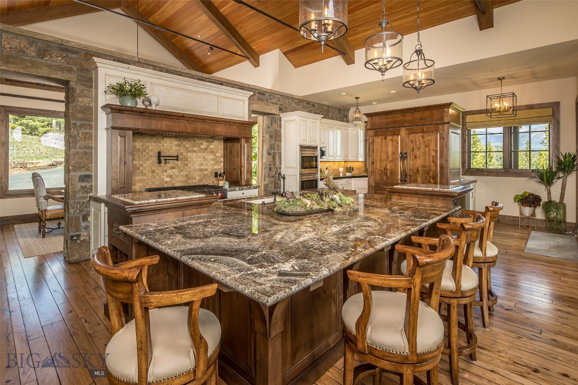 730 Eagle View Trail