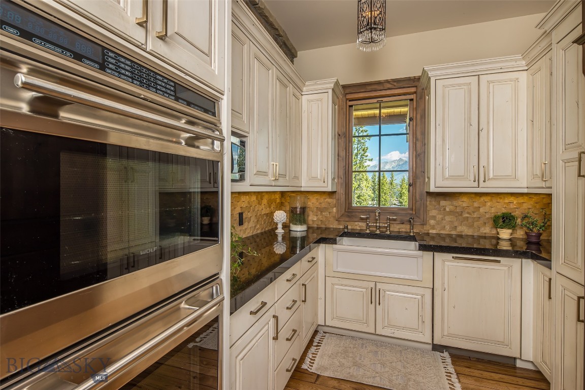 730 Eagle View Trail