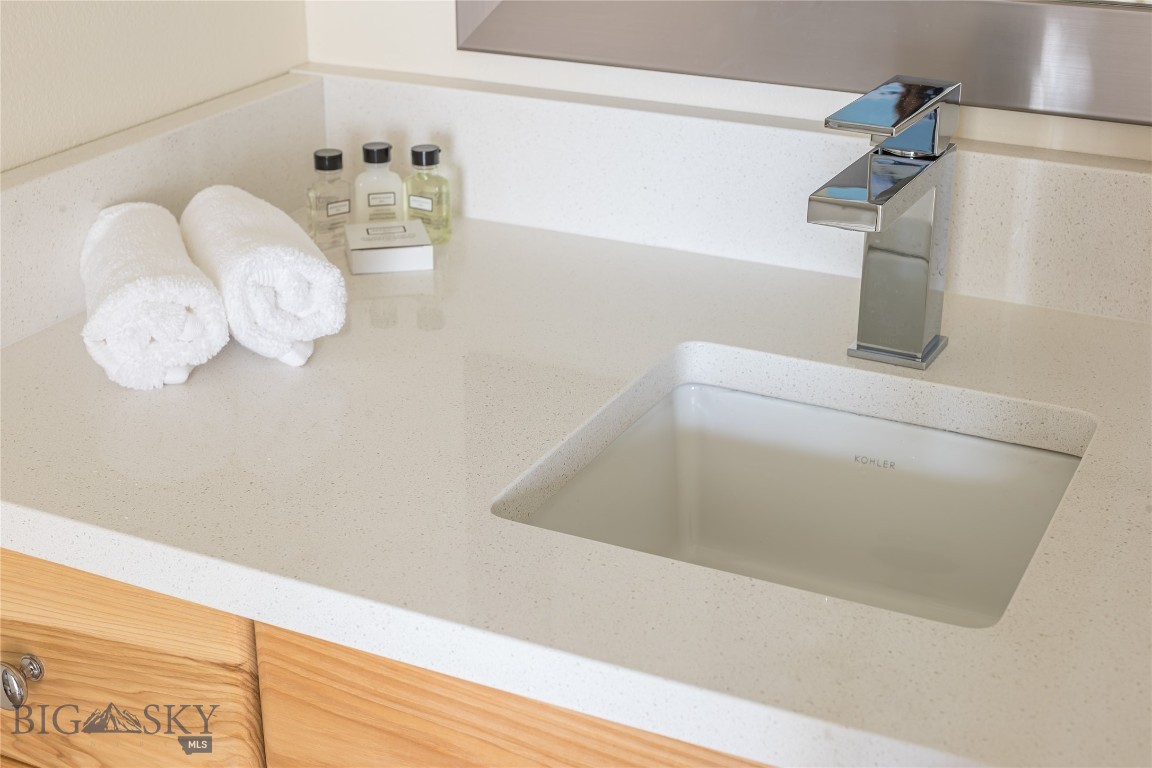 7 Saddle Ridge Road J3