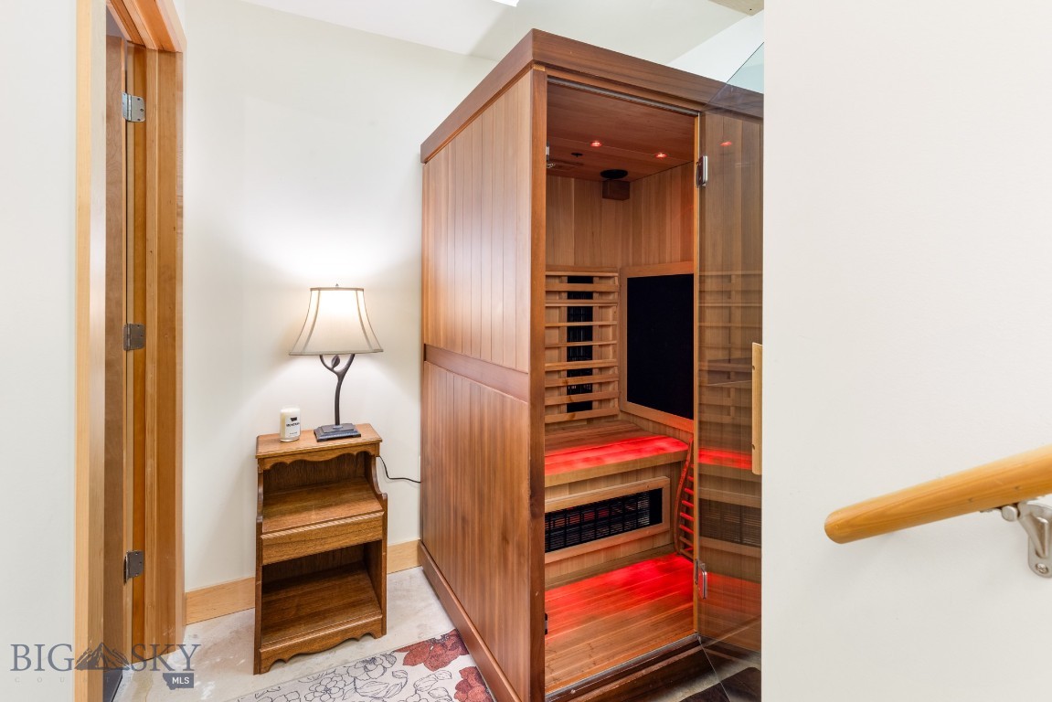 214 W Pine Cone Terrace