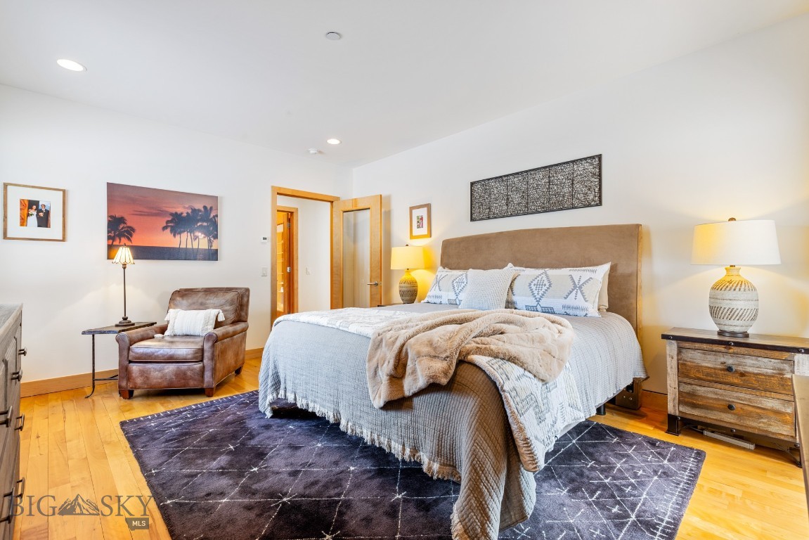 214 W Pine Cone Terrace