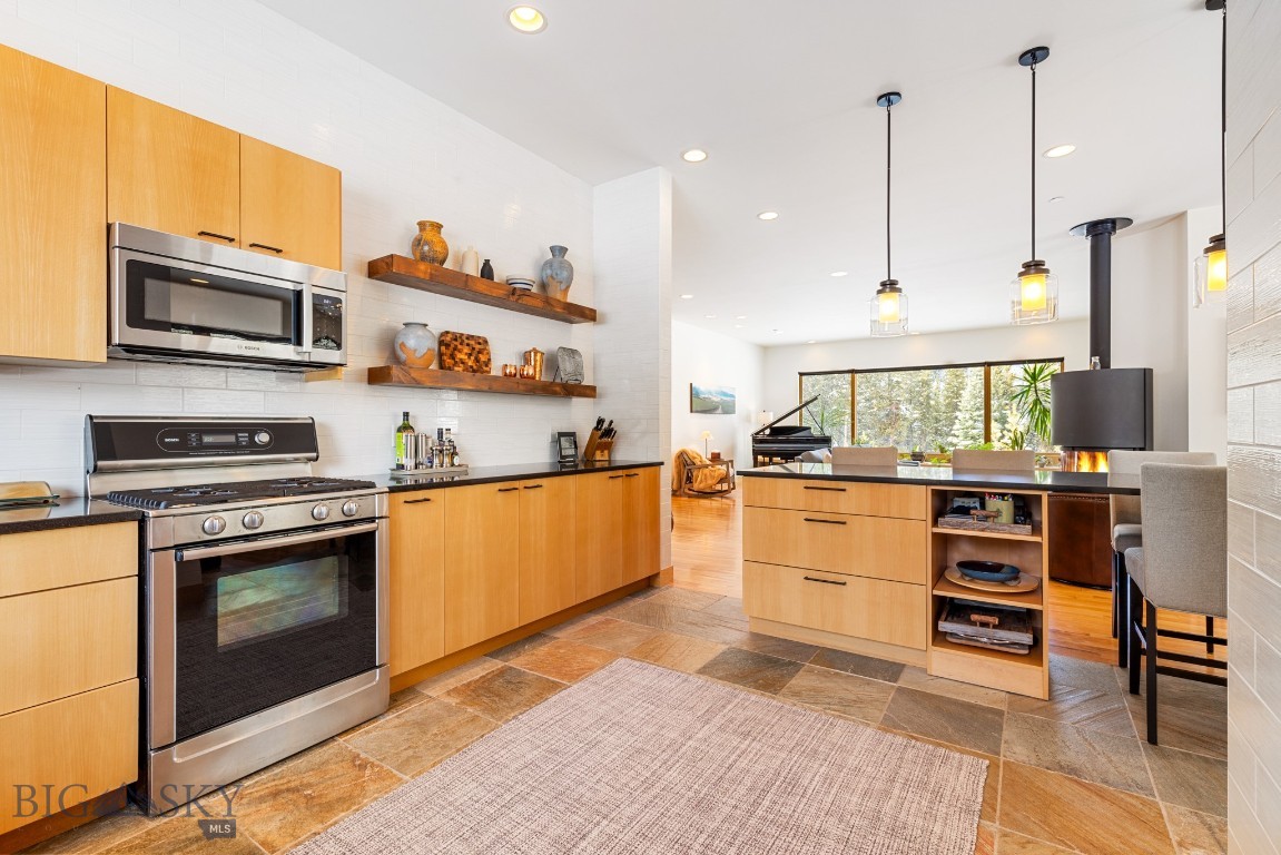 214 W Pine Cone Terrace