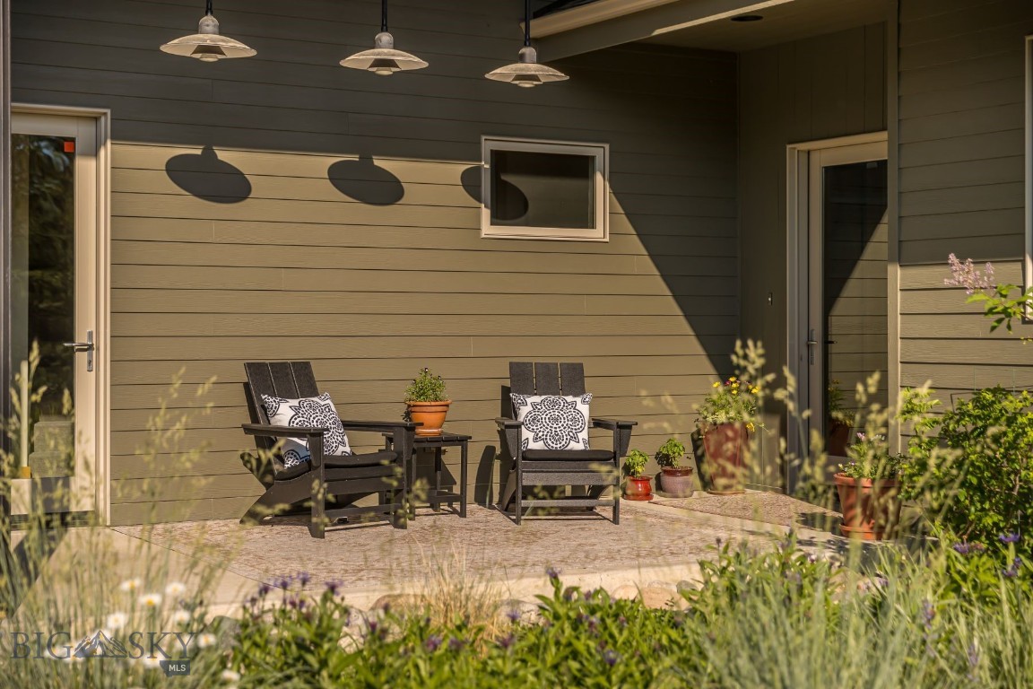 214 W Pine Cone Terrace