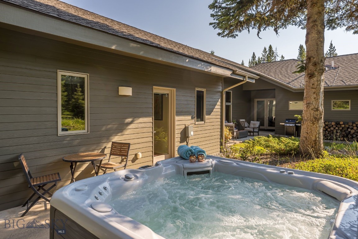 214 W Pine Cone Terrace