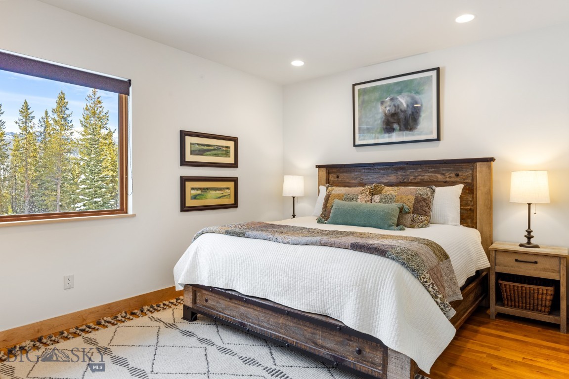 214 W Pine Cone Terrace