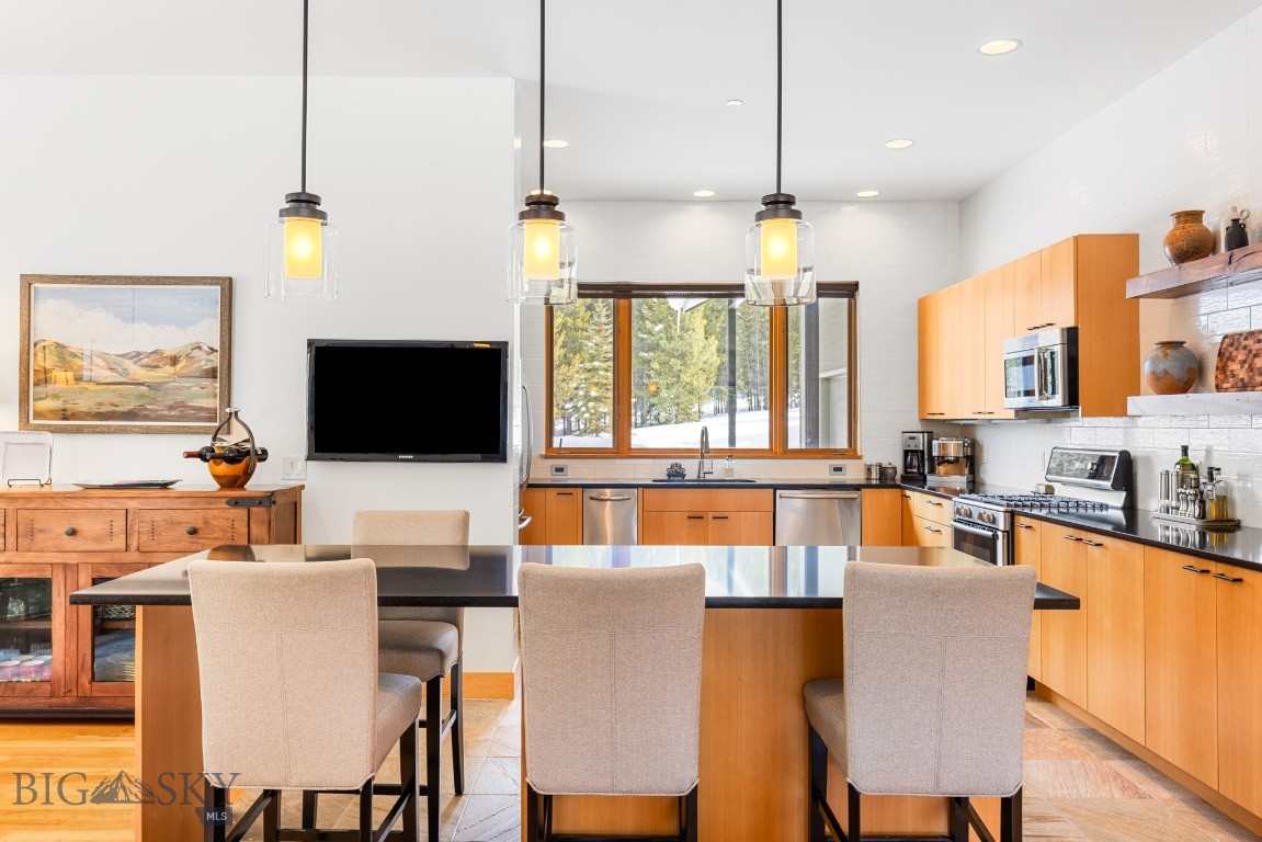 214 W Pine Cone Terrace